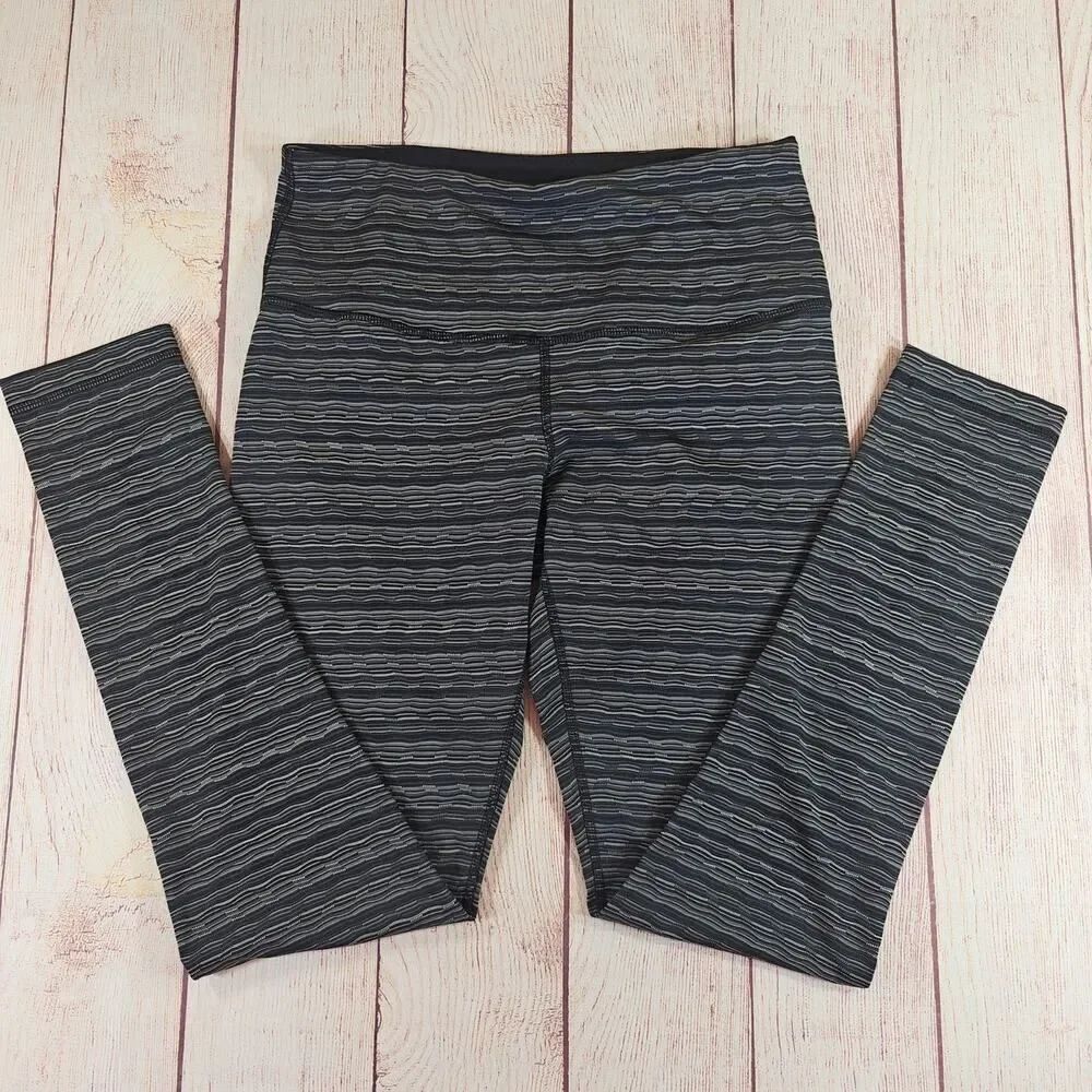 90 Degree by Reflex printed mid rise legging sz M
